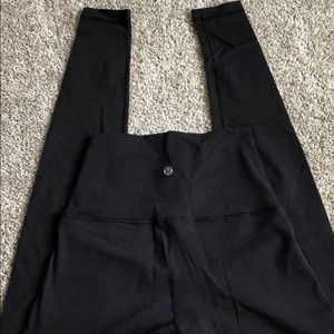 Lulu lemon original full length legging size 6